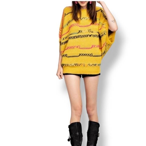 NEW Easel Whip Stitch Batwing Poncho Soft Sweater in Yellow Combo Size S/M - Picture 2 of 14